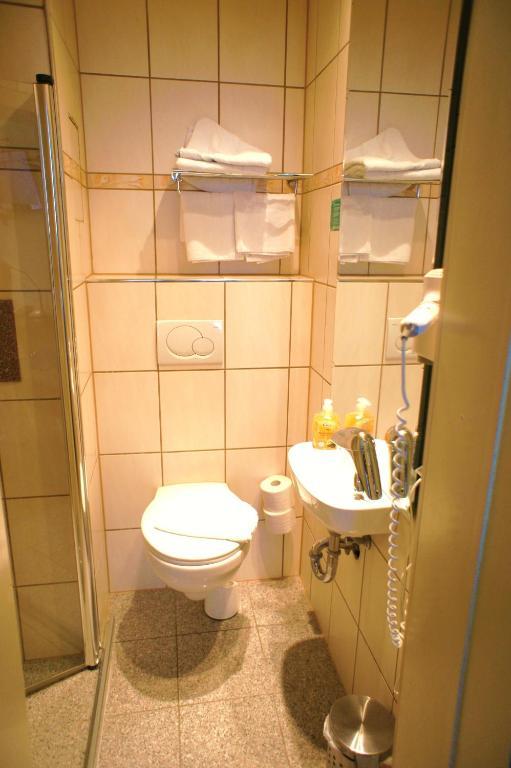 City Hotel Мангейм Экстерьер фото